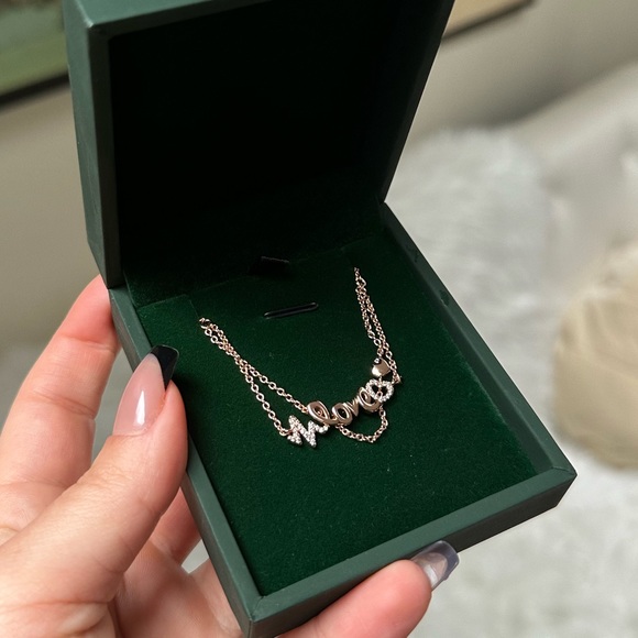 BRAND NEW GONA PARIS DOUBLE LOVE SCRIPT ROSE GOLD BRACELET - Picture 5 of 6